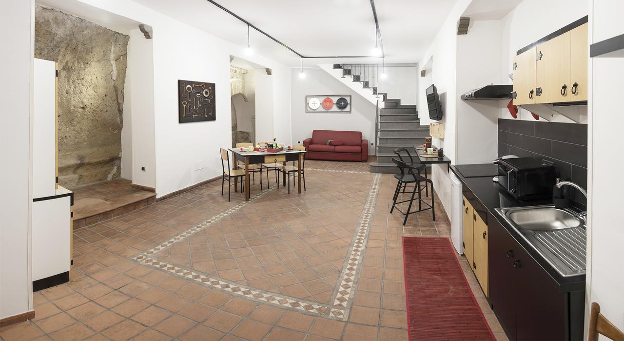 The Rock Apartment Napoli Exterior foto