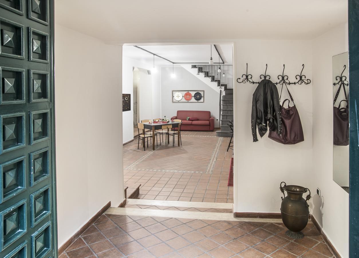 The Rock Apartment Napoli Exterior foto