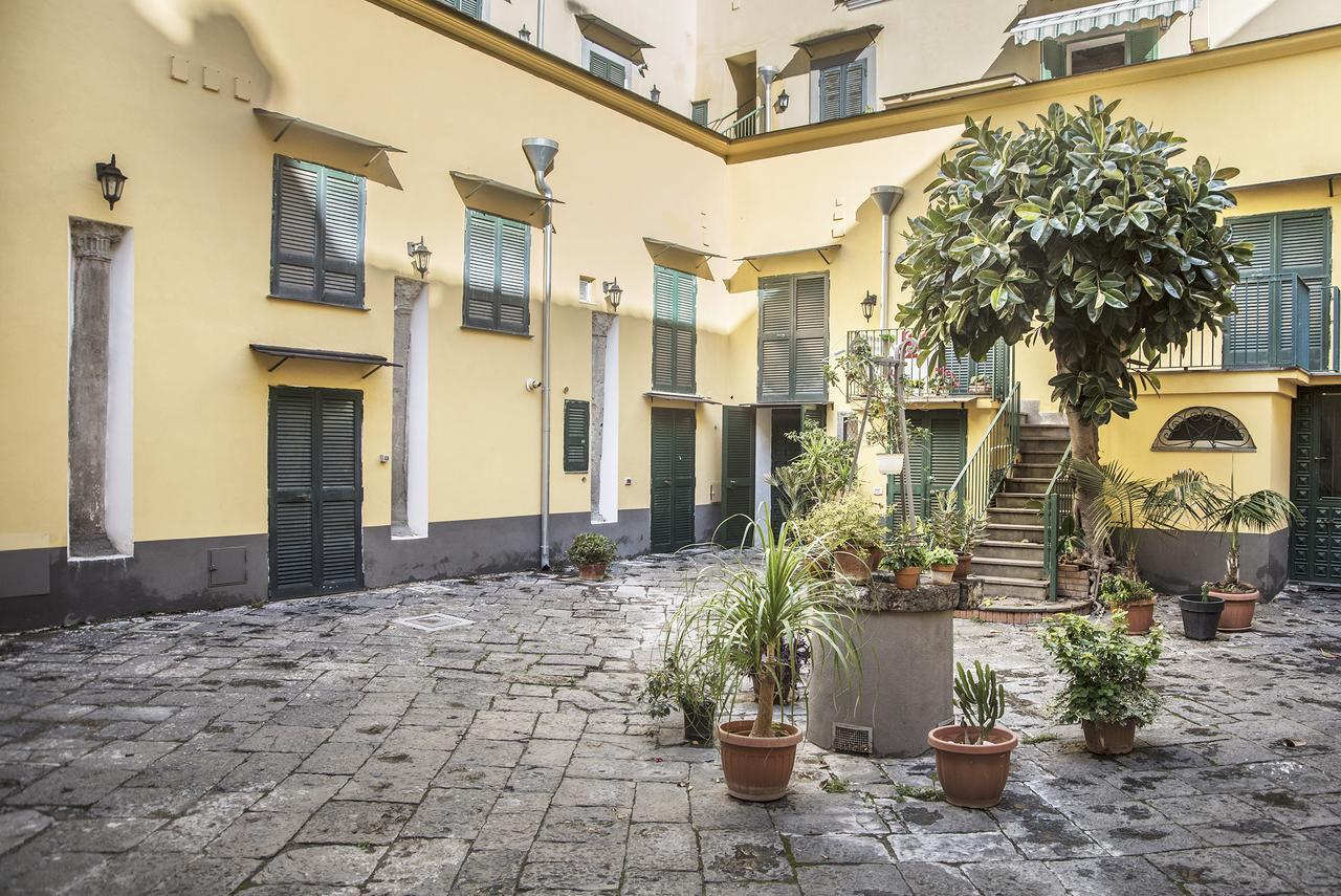 The Rock Apartment Napoli Exterior foto